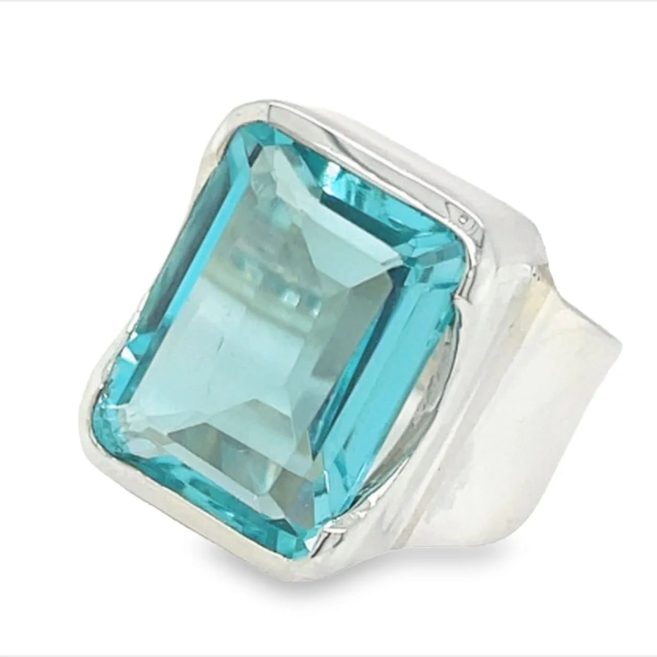 Bold Aquamarine Ring - Image 7