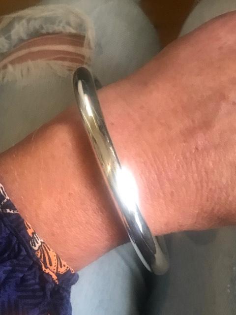 Contempo Collection Bangle 10 MM - Image 4