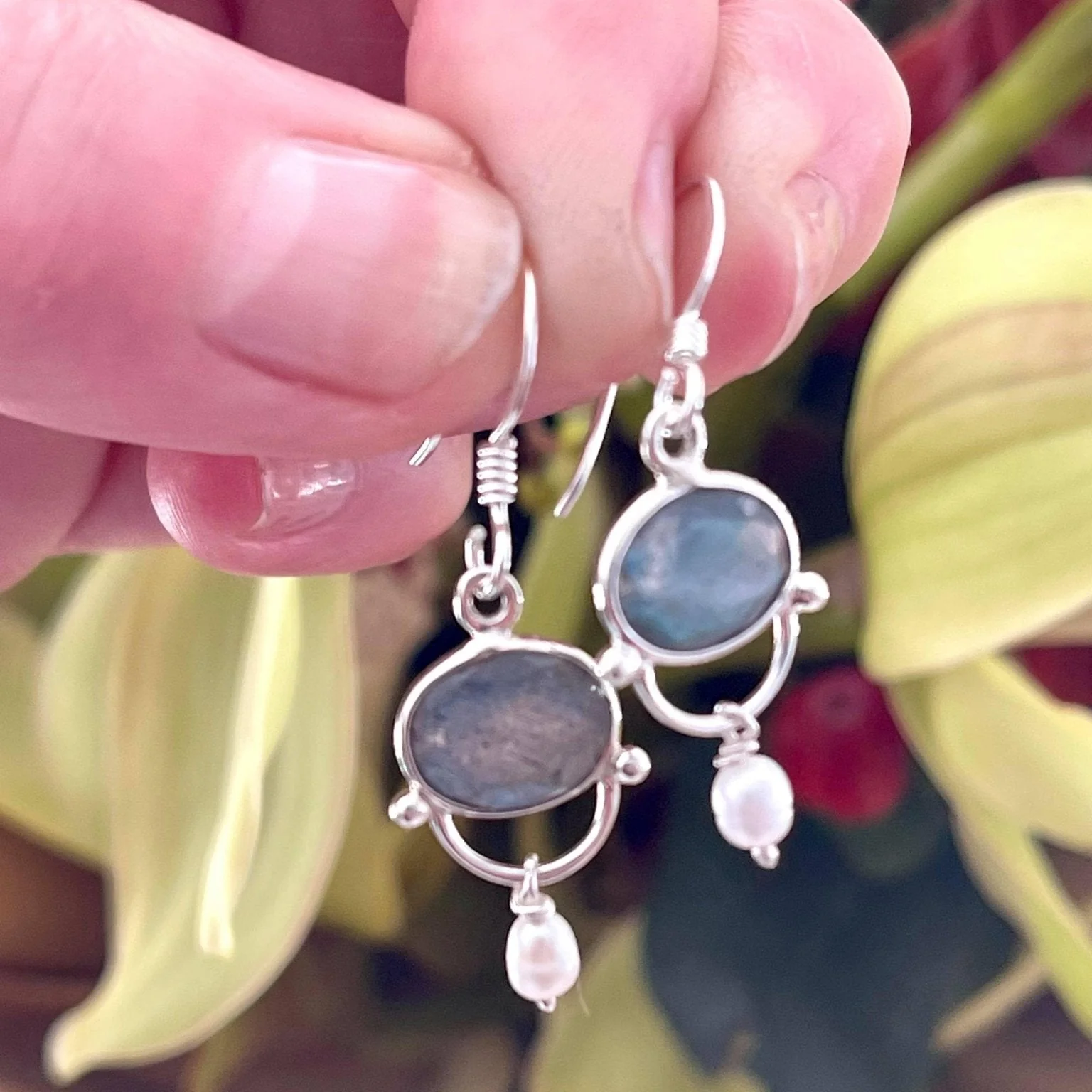 Labradorite and Pearl Elegant Earrings - Image 6