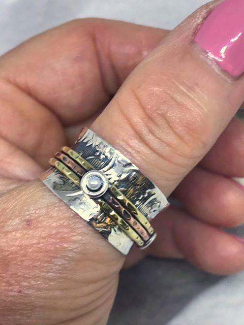 Lisa Lu Pearl Spinner Ring - Image 3