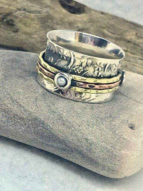 Lisa Lu Pearl Spinner Ring - Image 5