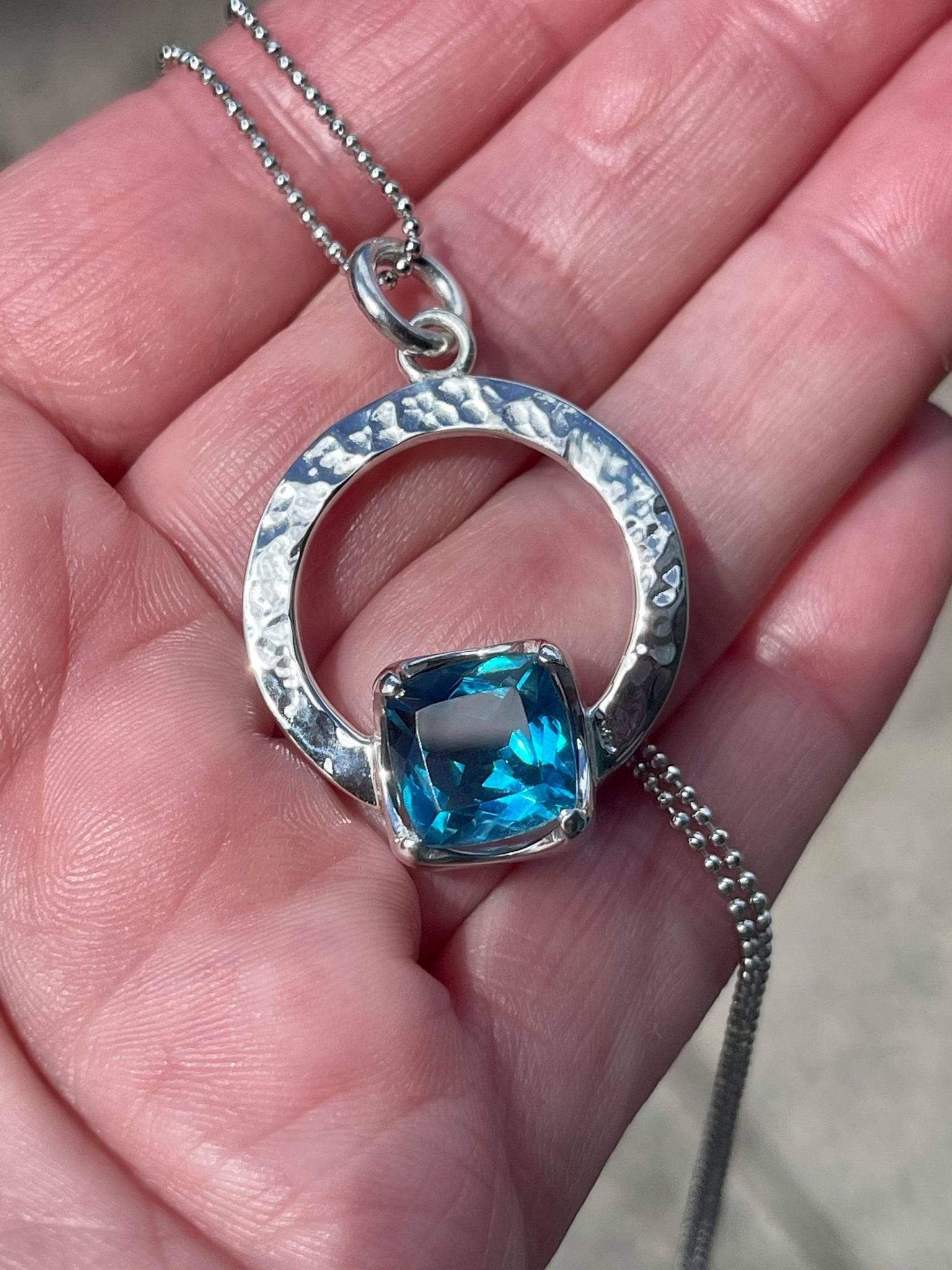 London Blue Topaz Trilogy Pendant - Image 3