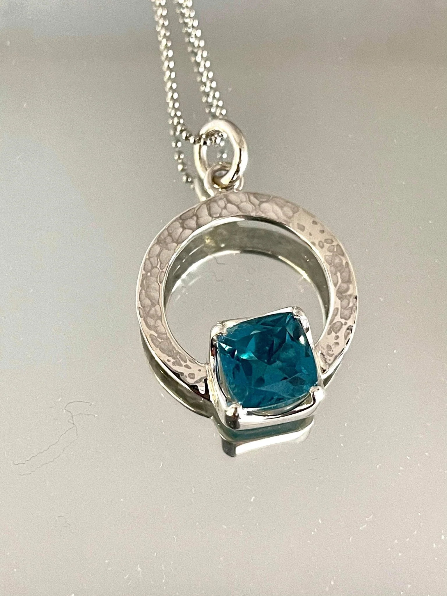 London Blue Topaz Trilogy Pendant - Image 5