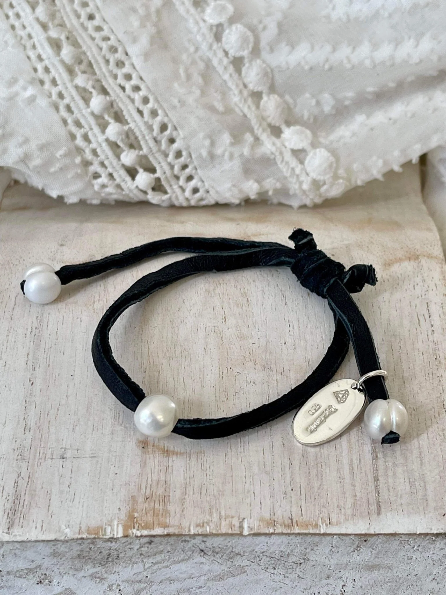 Mermaid Tribe Pearl Leather Strap Bracelet - Image 3