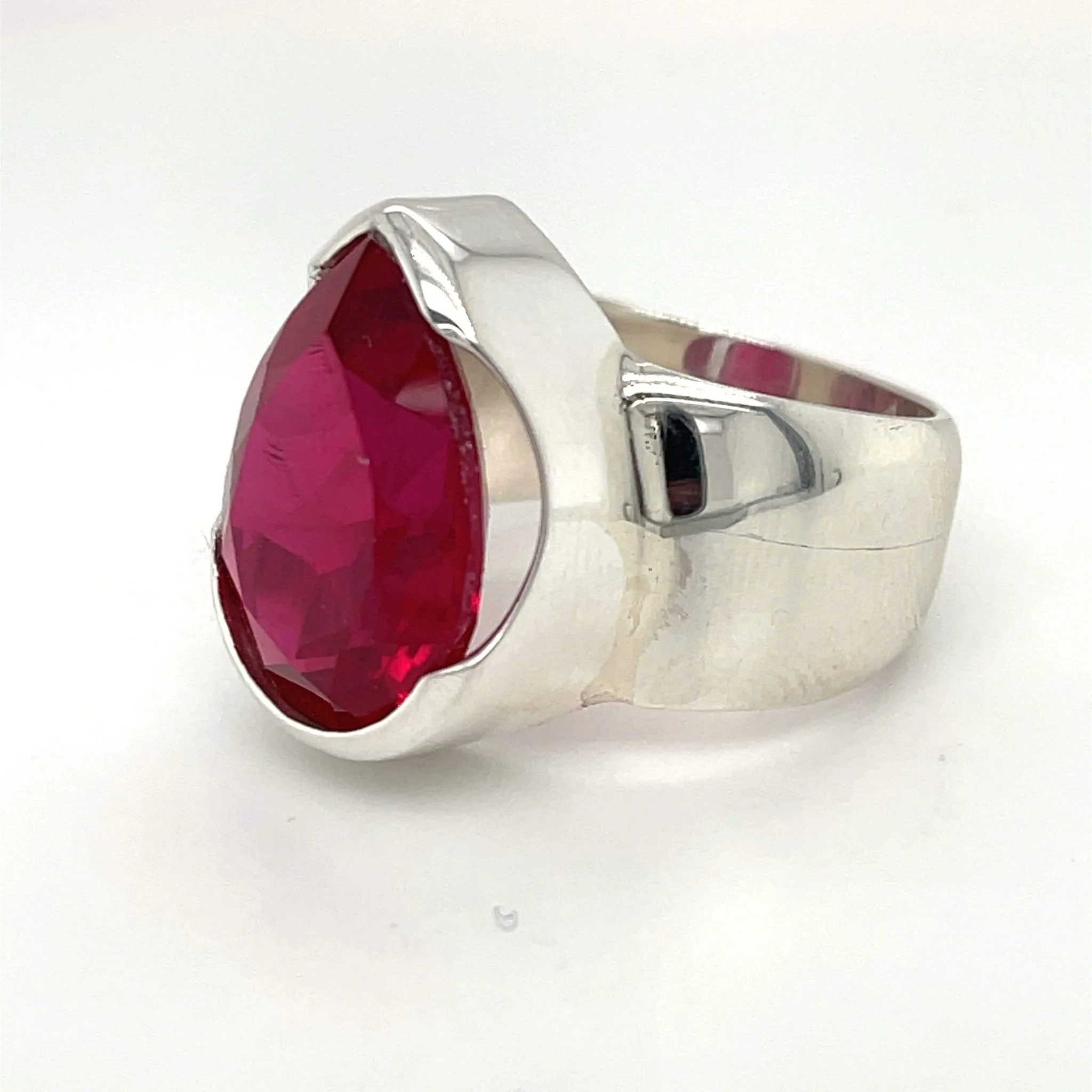 Ruby Mahtava Ring - Image 5