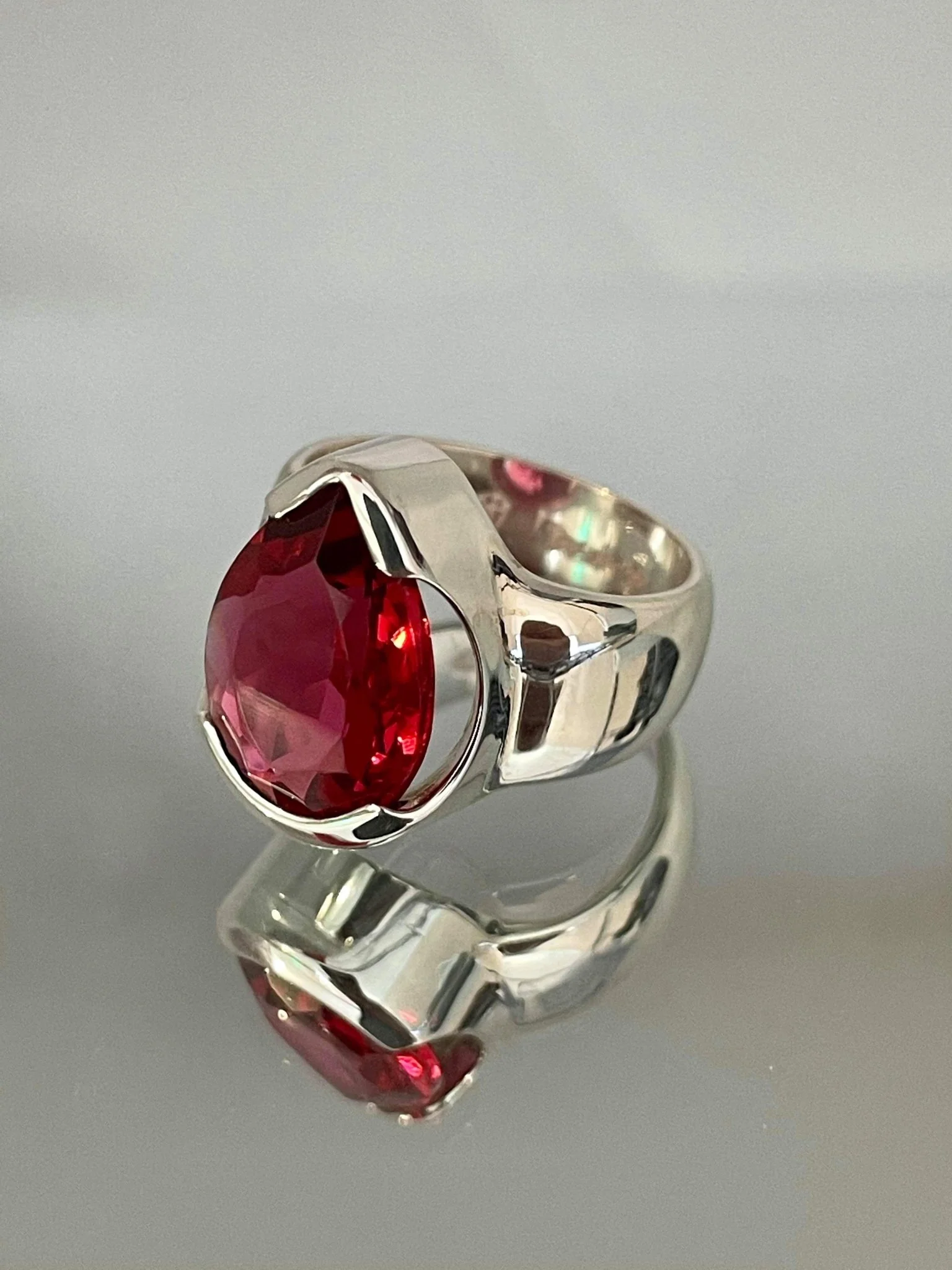 Ruby Mahtava Ring - Image 8