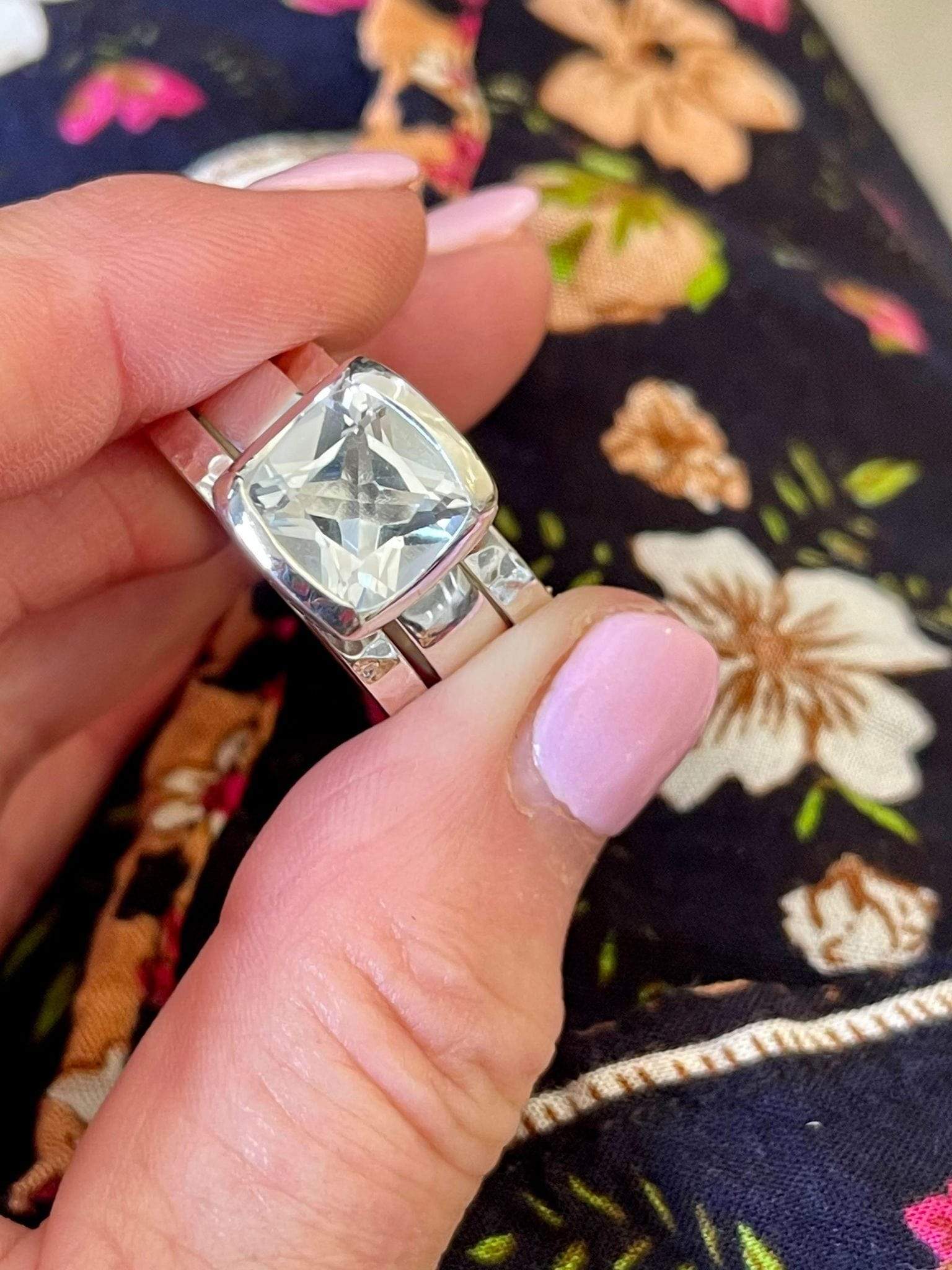 WHITE TOPAZ TRILOGY RING - Image 9